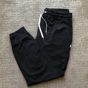 Vuori performance joggers